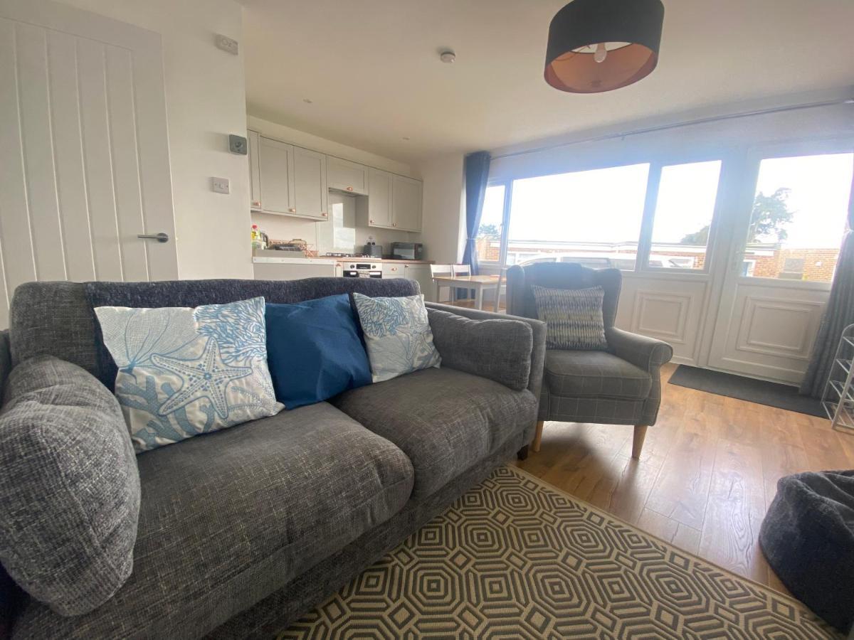 פרשווטר Beau - Brambles Chine, Colwell Bay - 5 Star Wifi - Short Walk To The Hut And Beach - 1 Night Stays Available - Ferry Offers מראה חיצוני תמונה